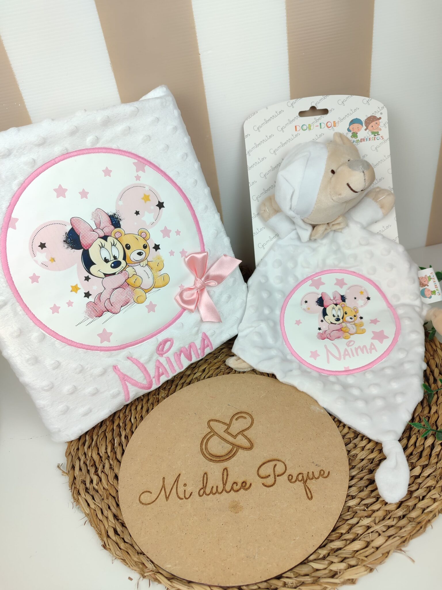 Manta y DouDou Minnie & Osito