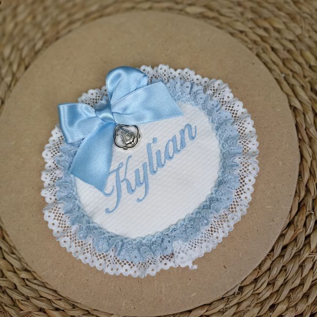 Medallón personalizado con Virgen del Rocío